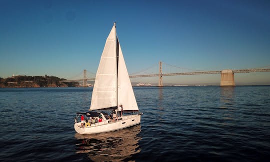 Sail Modern Luxury Sailboat from downtown San Francisco