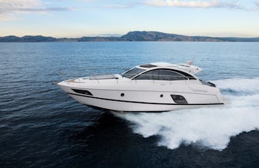 49ft Benateau GT Motor Yacht Charter in Montreal, Quebec