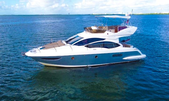 Classic and elegant AZIMUT - 40ft- DOUBLE DECK Isla Mujeres, Cancun