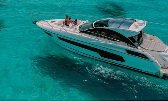 SIMPLEMENTE INCREÍBLE Yate a motor Sunseeker de 52 pies en Cancún, Quintana Roo