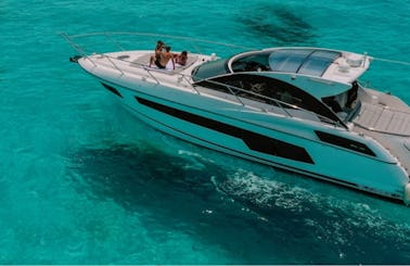 JUST AMAZING Sunseeker 52ft Motor Yacht in Cancún, Quintana Roo