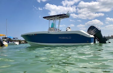 Robalo R200 21ft Center Console with Comfortable Seating in North Miami, Florida