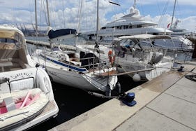 Grand Soleil 39 sailboat tours in Golfo dei Poeti and Cinque Terre