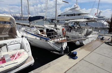 Grand Soleil 39 sailboat tours in Golfo dei Poeti and Cinque Terre