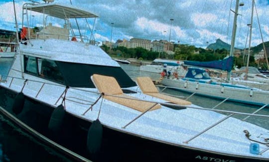 Intermarine Goumert Boat Luxury Yacht for 22 people in Rio de janeiro, Brazil