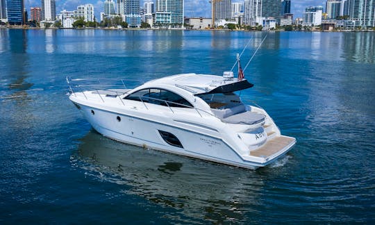 Beneteau 44 Motor Yacht Rental in Miami Beach, Florida