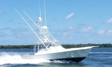 Gulfstream Charters de dia inteiro em Islamorada a bordo do Liberty Express de 42 pés com ar condicionado