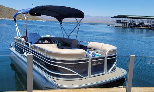 22ft Party Barge fun for the whole family at Lake pleasant