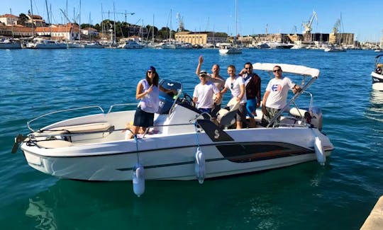 Beneteau Flyer 6.6. Spacedeck boat for rent in Trogir, Croatia