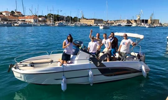 Beneteau Flyer 6.6. Spacedeck boat for rent in Split, Croatia