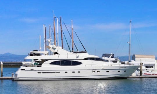 80' Monte Fino Luxury Yacht for Charter in Alameda, California