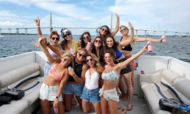 Catamaran de fête de 35 pieds à Charleston pour 19 personnes *COI Vessel