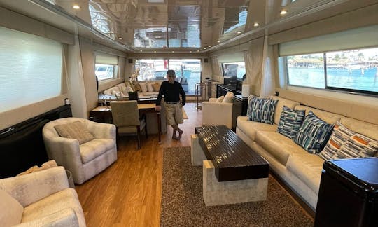 Location d'un magnifique méga-yacht 110 Azimut Power à Cancún, au Mexique