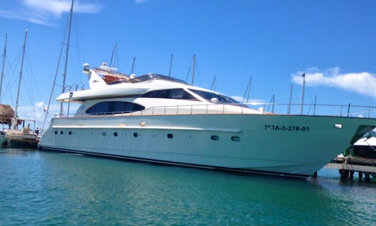 Azimut 85 Power Motor Yacht Rental in Puerto Aventuras, Quintana Roo