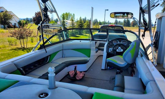 Moomba 21ft Learn to Surf or Board with an Experienced Licensed Boater in Peoria, Arizona