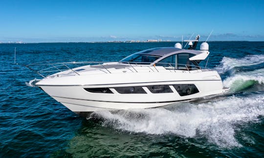 Sunseeker 60 Power Mega Yacht In Miami, Florida