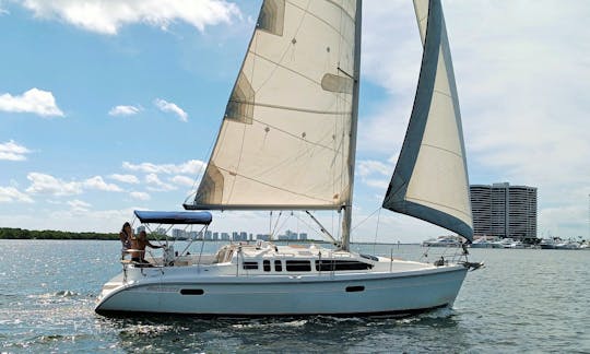 Hunter 336 Sailing Yacht Charter in Palm Beach, Florida