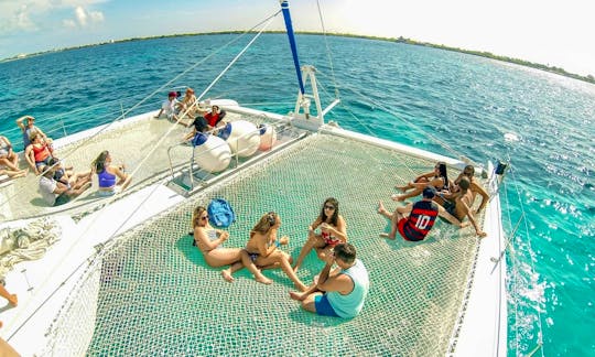Best 75ft Catamaran in Cancun and Isla Mujeres! Holds 100 people