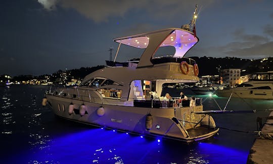 Luxurious Motor Yacht Rental in İstanbul, Turkey