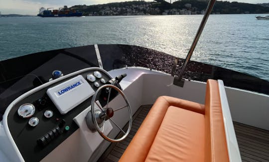 Luxurious Motor Yacht Rental in İstanbul, Turkey