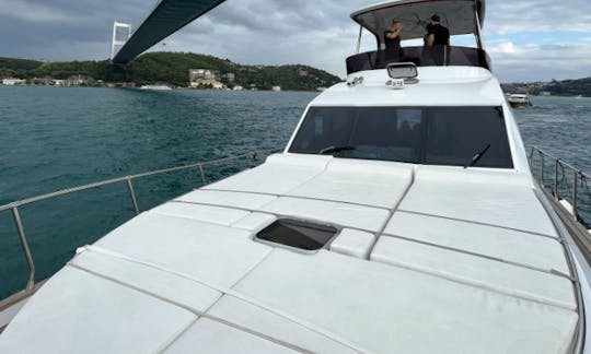 Luxurious Motor Yacht Rental in İstanbul, Turkey