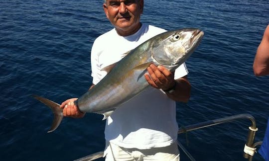 Disfruta de la pesca en Protaras, Agia Napa, con el Capitán Sócrates