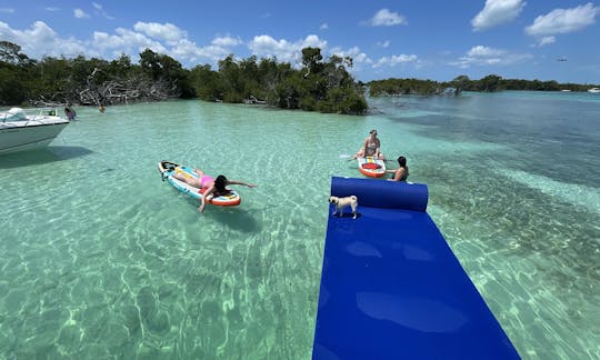 Boston Whaler 240 Sandbar Hangout Key West 