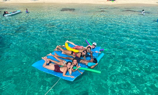 Center console Mako 23 Private Boat Tours and snorkeling In Fajardo