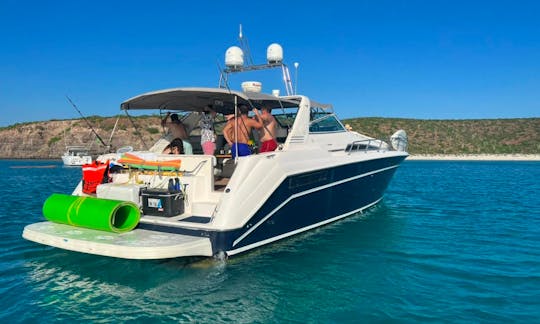 Searay 50 Motor Yacht  to Balandra Beach & Isla Espiritu Santo