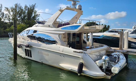 Azimut 53 Flybridge Motor Yacht in Miami, Florida