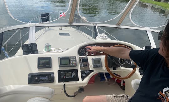 Nashville Yacht Rentals/Nashville, Tennessee