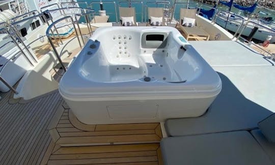 Jacuzzi on FlyBridge