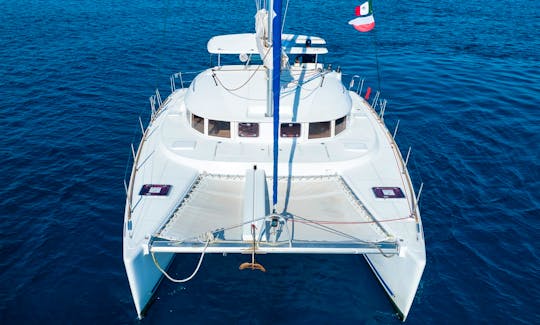 38' Luxury Catamaran All-Inclusive Cruise in Tulum Beach.