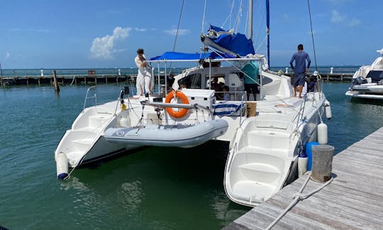 Custom Catamaran with food and open bar 