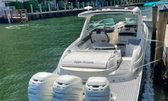 ''Gray Sea Ray'' Deck Boat Rental in Dania Beach, Florida