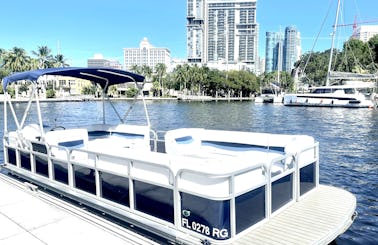 Enjoy the VIBE of Fort Lauderdale on a 24' Suntracker  Pontoon