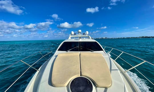 The Best Choice! Beautiful Luxury Azimut Yacht in Cancún, Quintana Roo