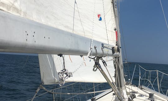 34ft Sailing Yacht in Annapolis, Maryland