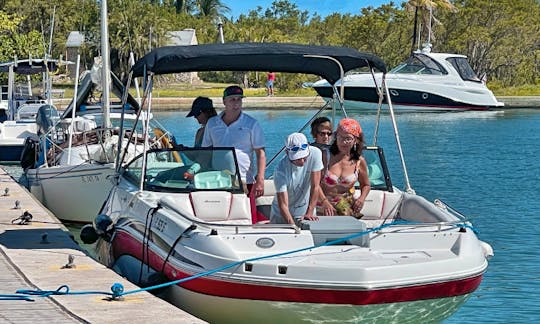 24ft Hurricane Deck Boat Charter in Miami