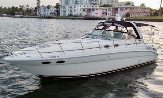 PROFITEZ DE MIAMI À BORD D'UN SEA RAY SUNDANCER DE 43 PIEDS