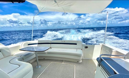 52ft Luxurious and Highly Maintained Yacht - VIP Service in Nassau, The Bahamas