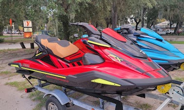 2 horas gratis con 8 horas de alquiler de Fast New Yamaha Supercharged Cruiser en Lakeland, Florida