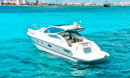 48ft Cranchi Motor Yacht for Up To 12 Pax in Cancún, Quintana Roo