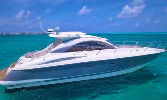 50ft Sunseeker Predator Motor Yacht for Up To 20 Pax in Cancún, Quintana Roo