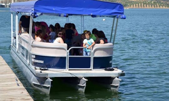 Charter a Pontoon in Moura, Portugal