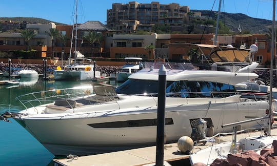 Yacht de luxe français Prestige 550 - Prestige, puissance et plaisir
