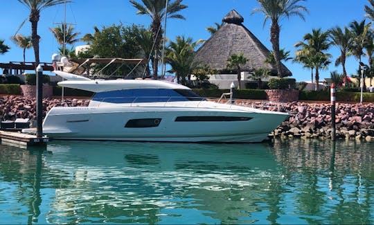 Yacht de luxe français Prestige 550 - Prestige, puissance et plaisir
