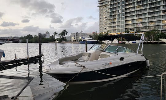 mia. Beautiful Sun Deck 26' Final Price No Hidden Fees 10pplmax