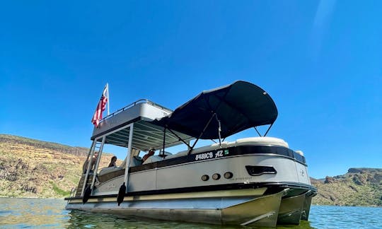 Luxurious Double Decker Pontoon, 250 HP  Mercury, Slide and all the amenities!