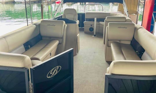 Book the 2021 24ft Bentley Cruise 240 Boat… Rate as low as $100 per hour and a min booking of 4 hours.